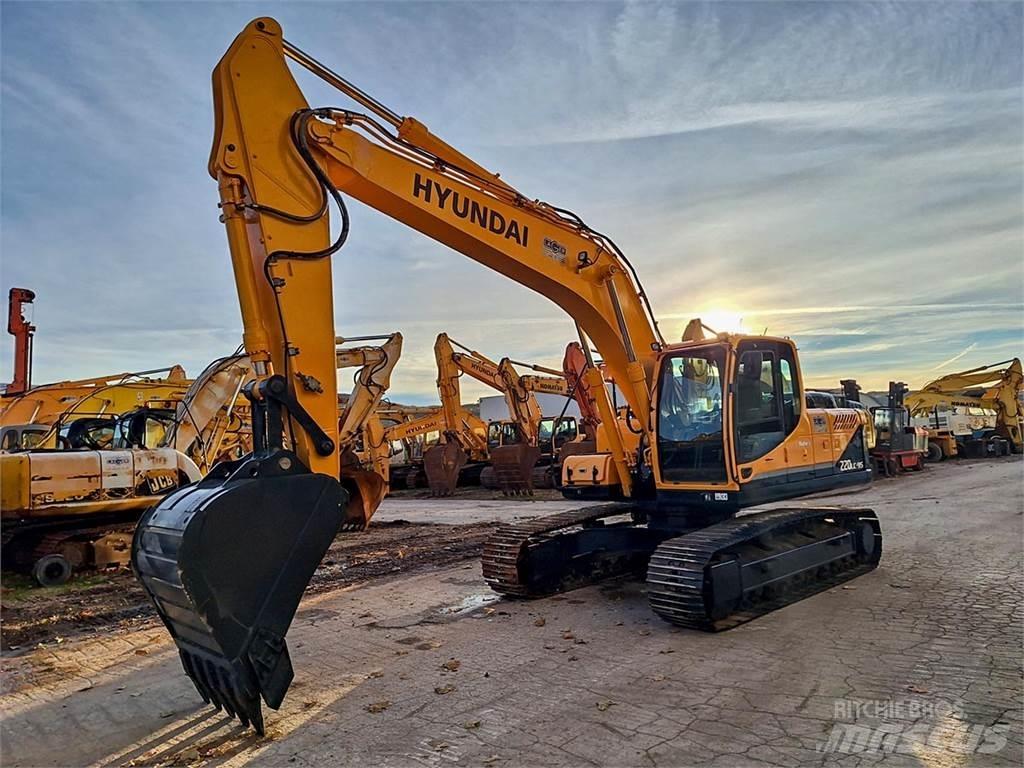 Hyundai R220LC-9S Roomikekskavaatorid
