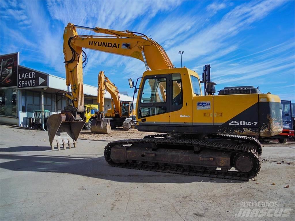Hyundai R250LC-7 Roomikekskavaatorid