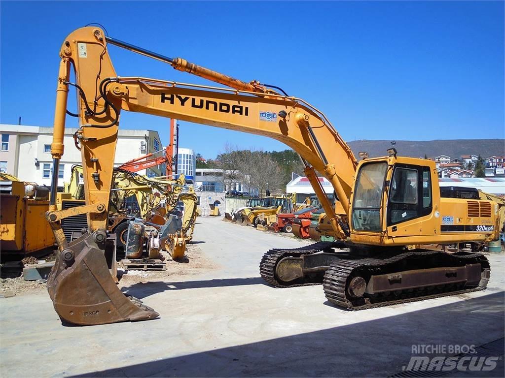 Hyundai R320NLC-7A Roomikekskavaatorid
