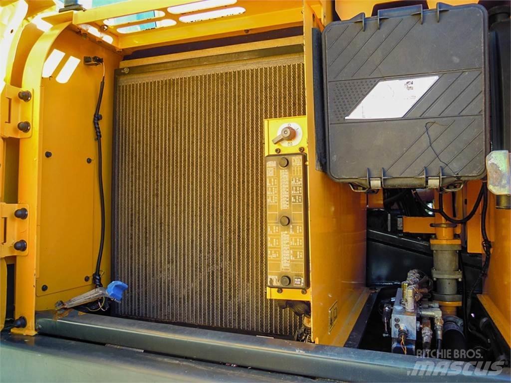 Hyundai R380LC-9A Roomikekskavaatorid