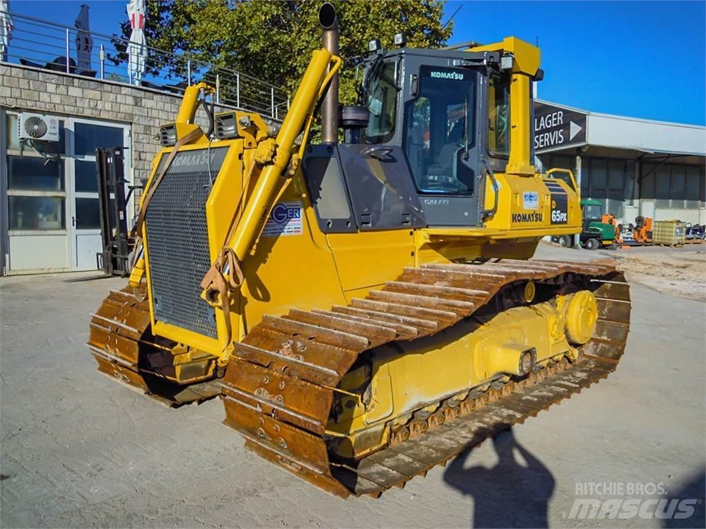 Komatsu D65PX-15EO Buldooserid