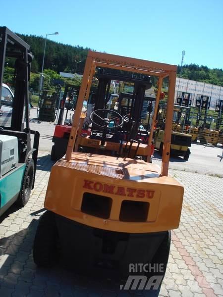 Komatsu FG25L-7 Kahveltõstukid - muud