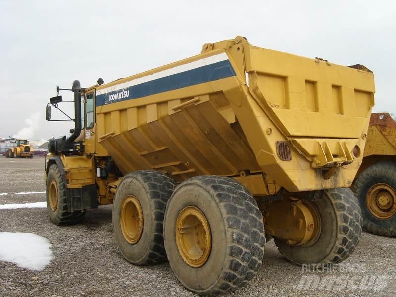 Komatsu HA270-3 Liigendraamiga pinnaseveokid