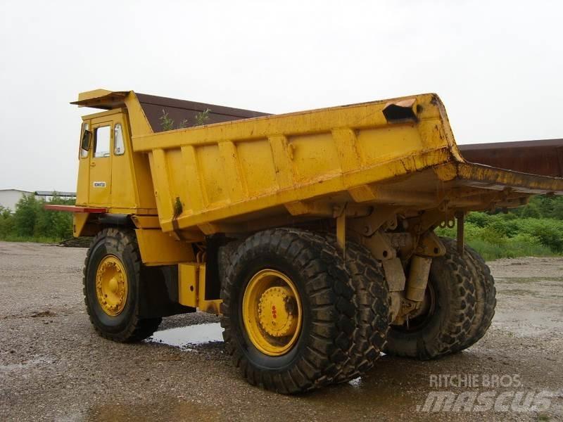 Komatsu HD325-5 Väikekallurid