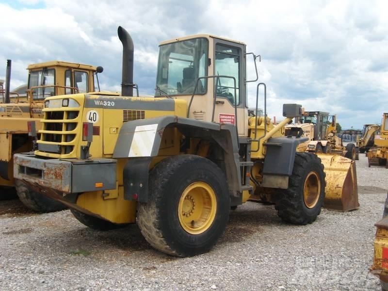 Komatsu WA320-3H Rataslaadurid