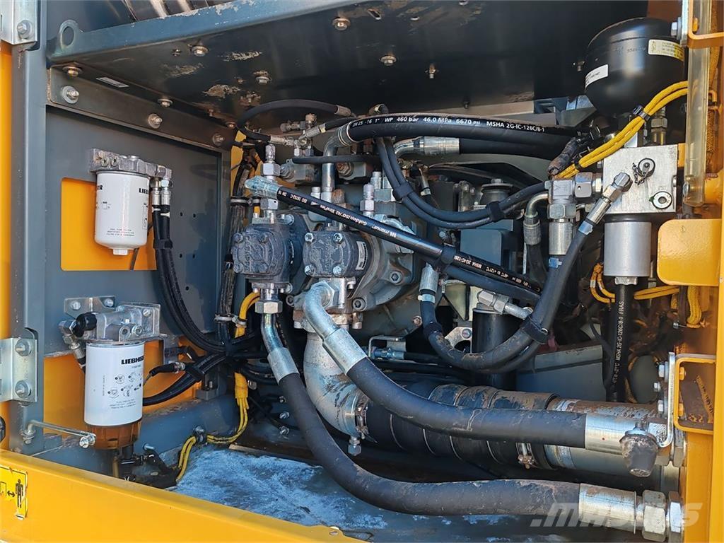 Liebherr R924 NLC Roomikekskavaatorid