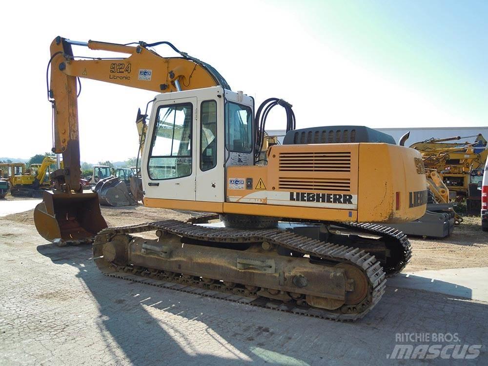 Liebherr R924B HDSL Roomikekskavaatorid