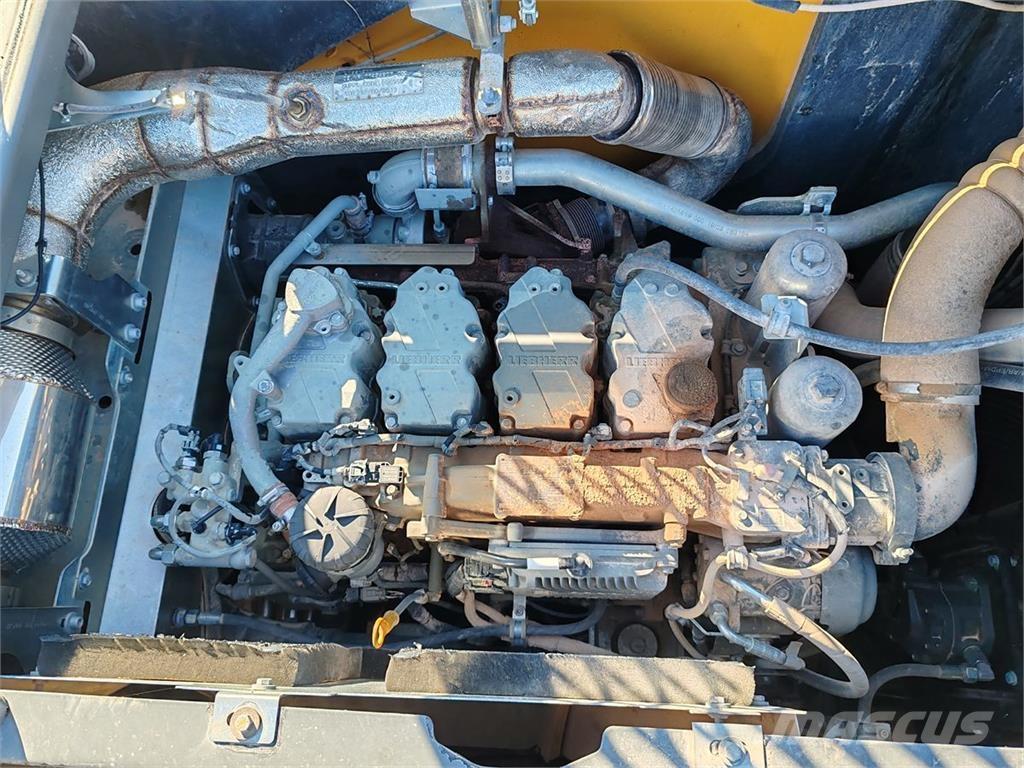 Liebherr R930 NLC Roomikekskavaatorid