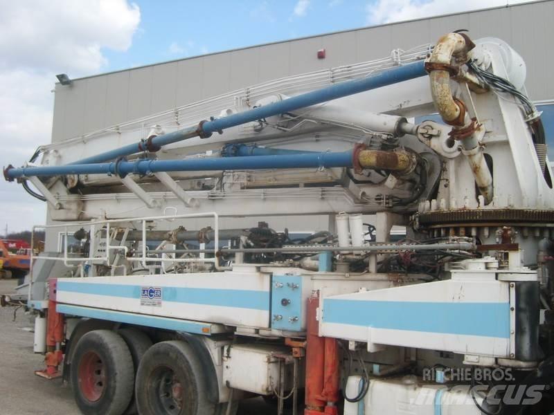 Mercedes-Benz 2422 Betooni pumpautod