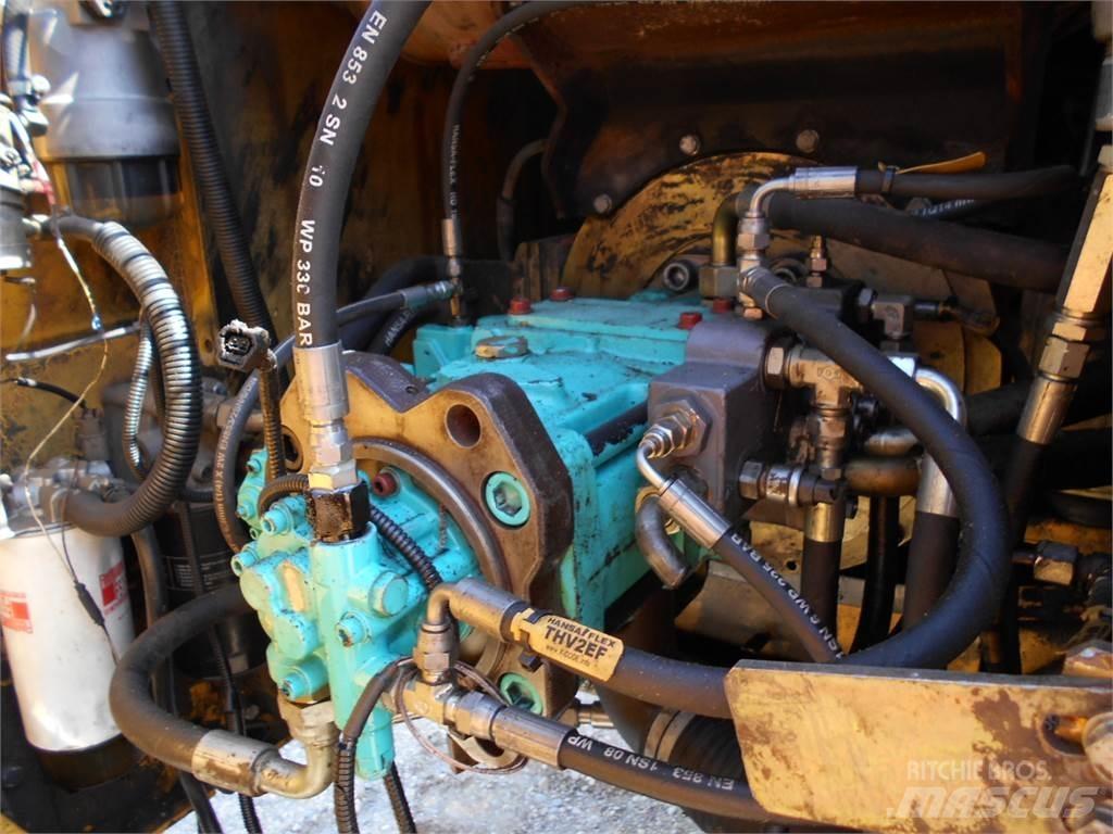New Holland E385EL Roomikekskavaatorid