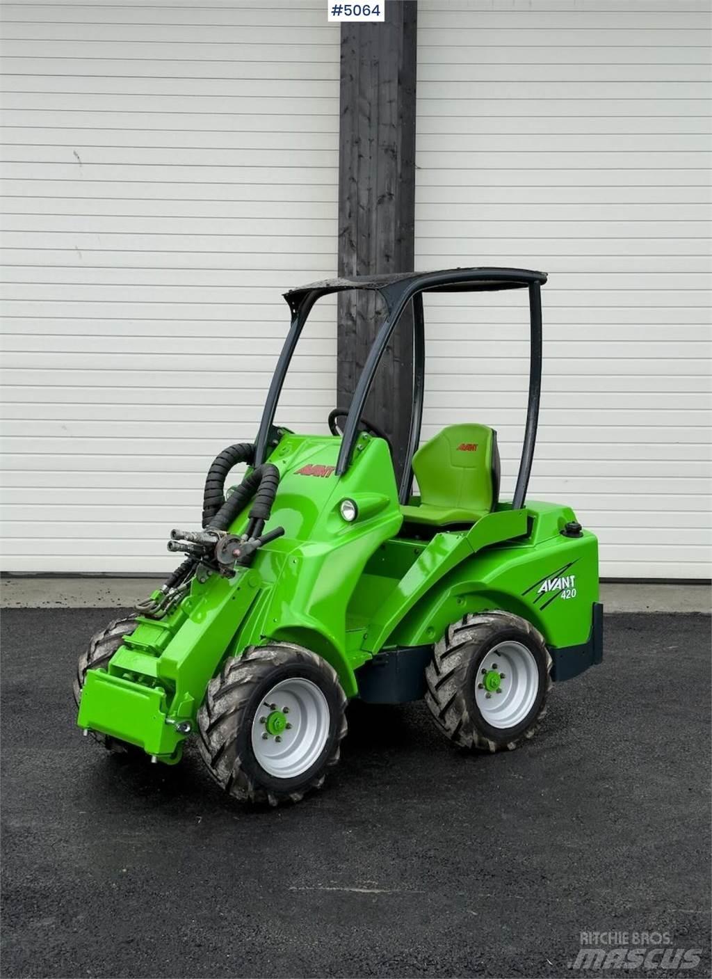 Avant M420 Mitmeotstarbelised laadurid