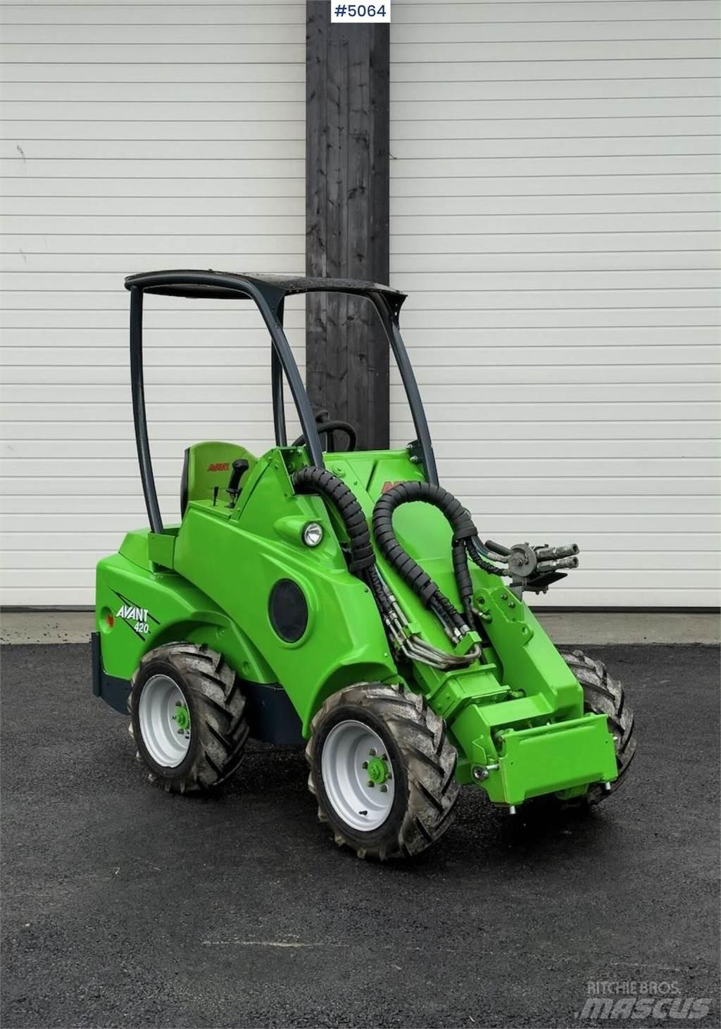 Avant M420 Mitmeotstarbelised laadurid