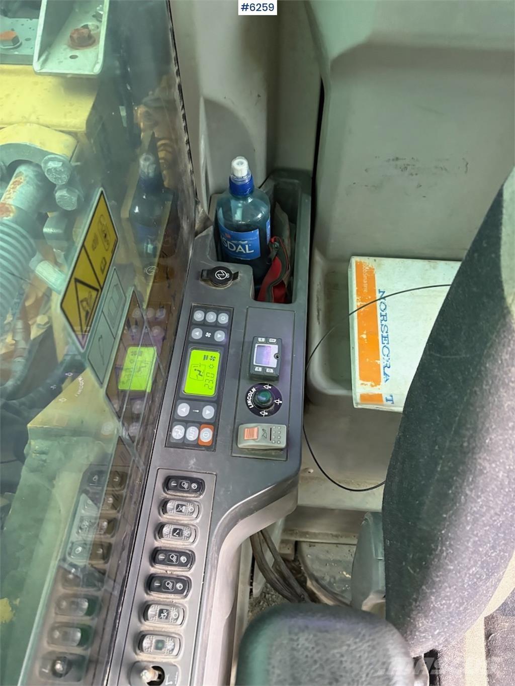 CAT 324 E Roomikekskavaatorid