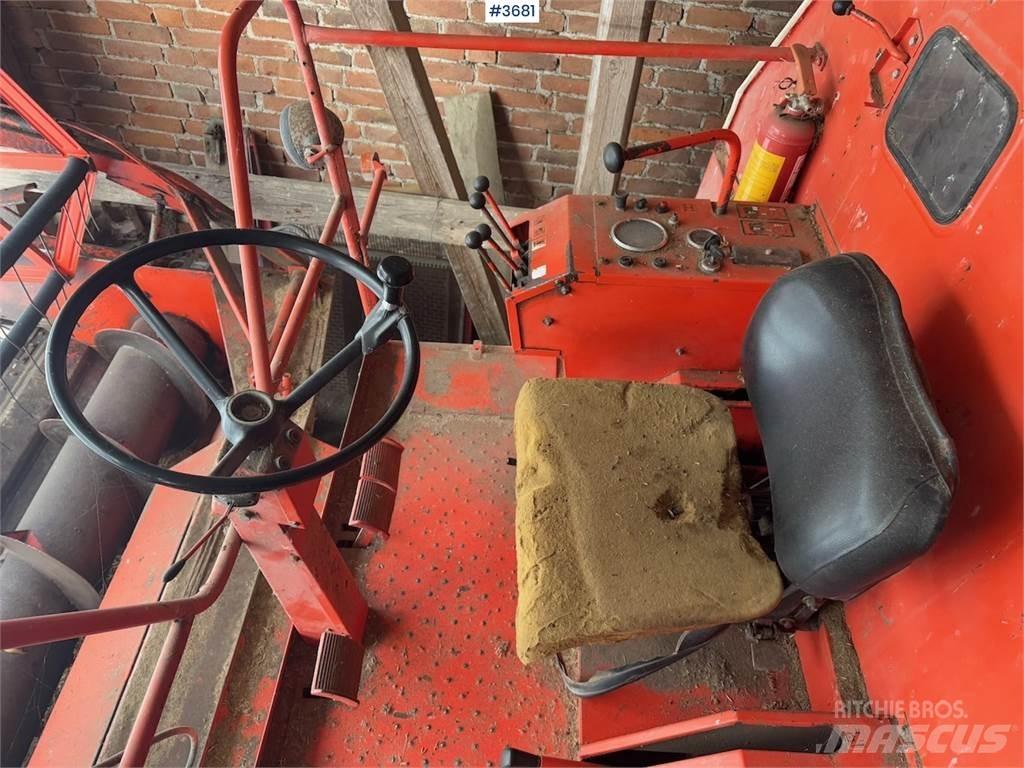 Deutz Fahr M900 Teraviljakombainid