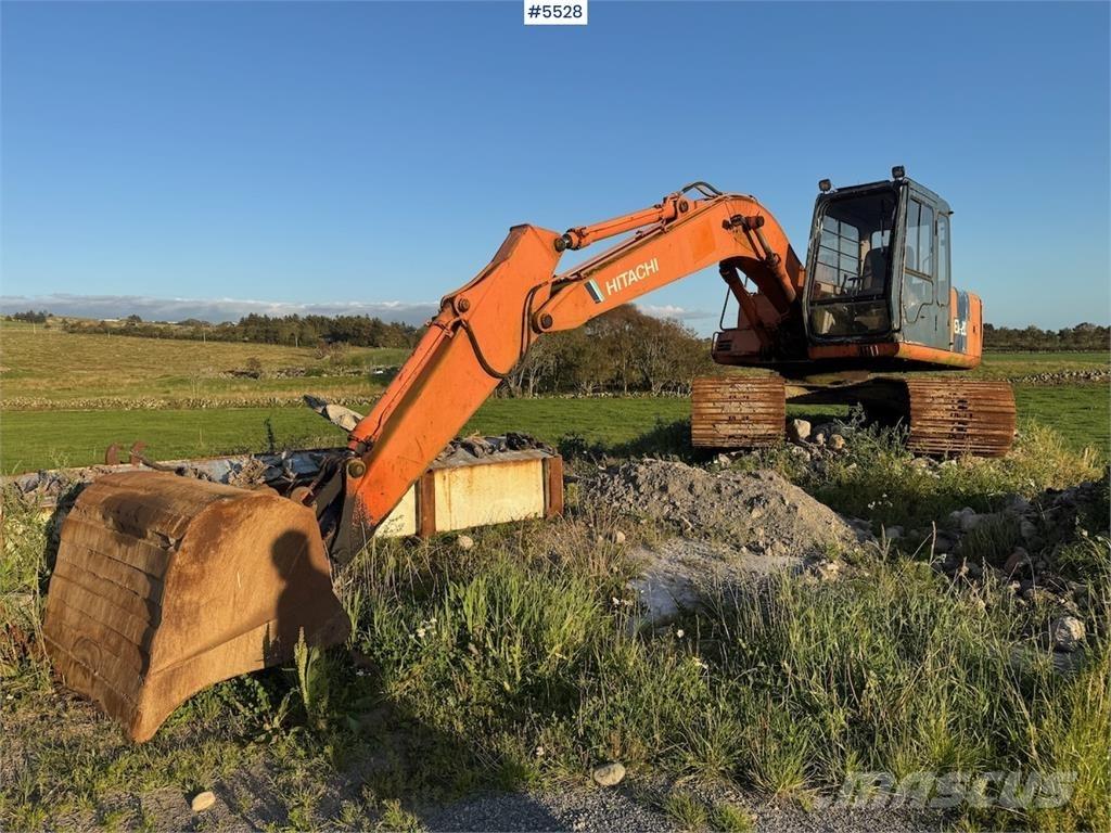 Hitachi EX120-2 Roomikekskavaatorid