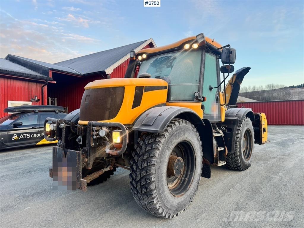 JCB Fastrac 3230 Traktorid