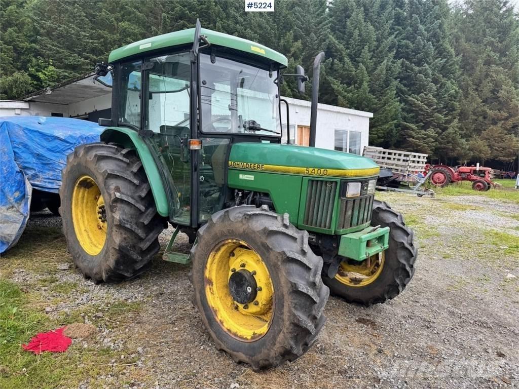 John Deere 5400 Traktorid