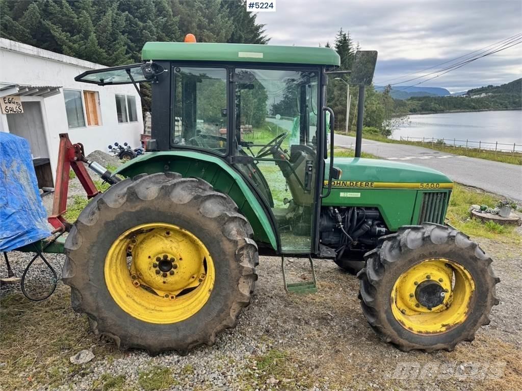 John Deere 5400 Traktorid