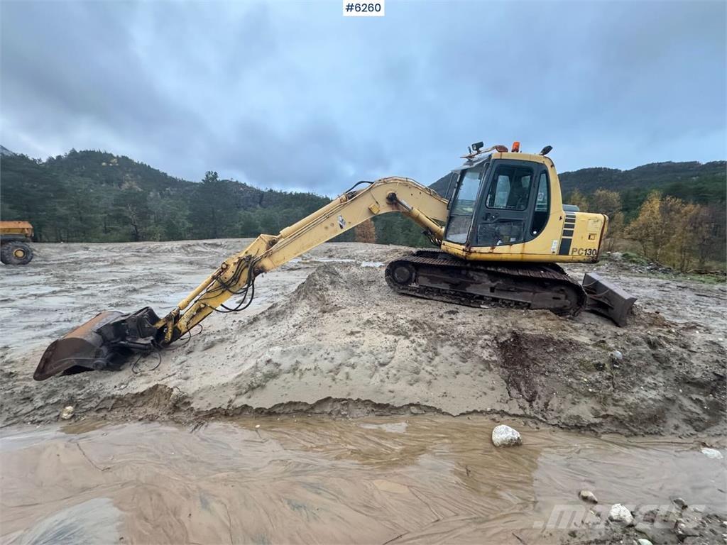 Komatsu PC130-6K Roomikekskavaatorid