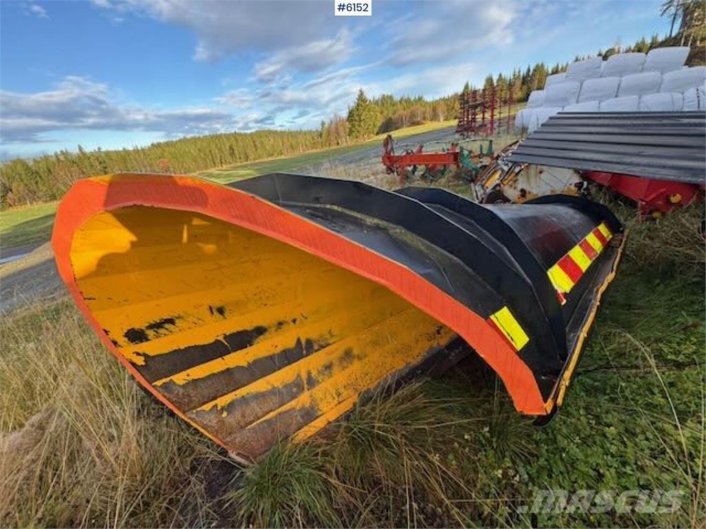  Øveraasen 2651 Lumesahad