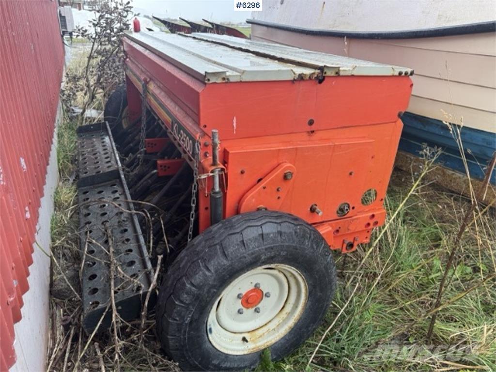 Tume KL 2500 Külvikud