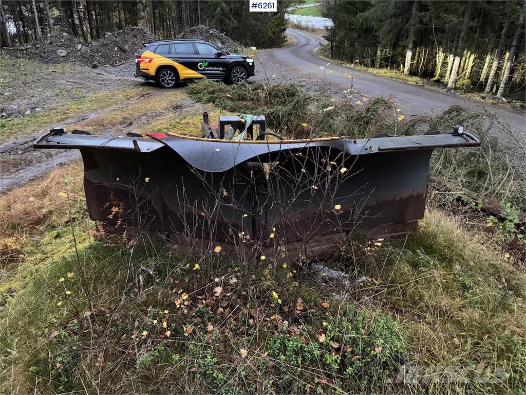 Uni-väg UV-320 Lumesahad