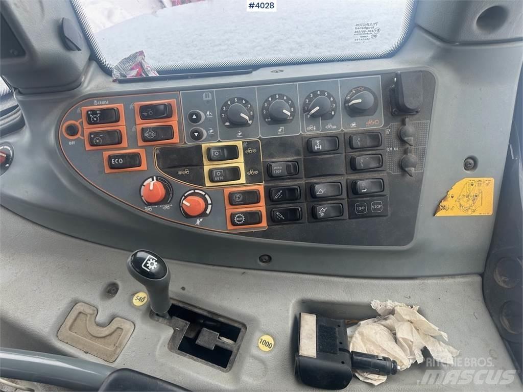 Valtra N122 Traktorid