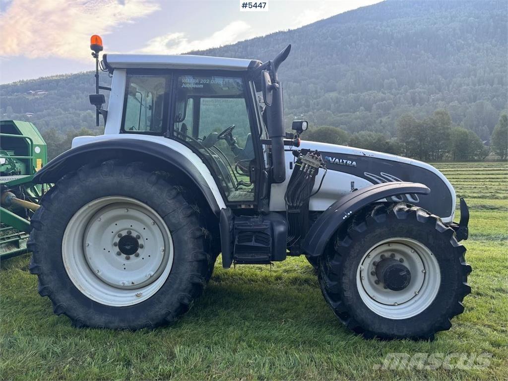 Valtra T202 Traktorid