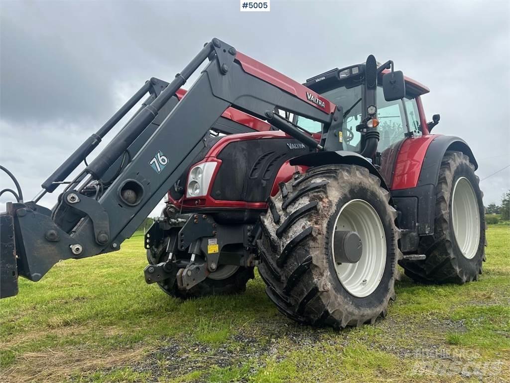 Valtra T213 Traktorid