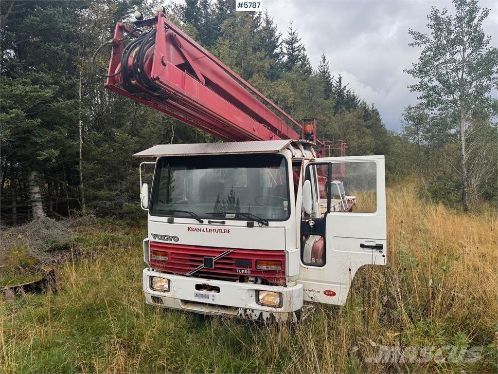 Volvo FL614 Auto korvtõstukid