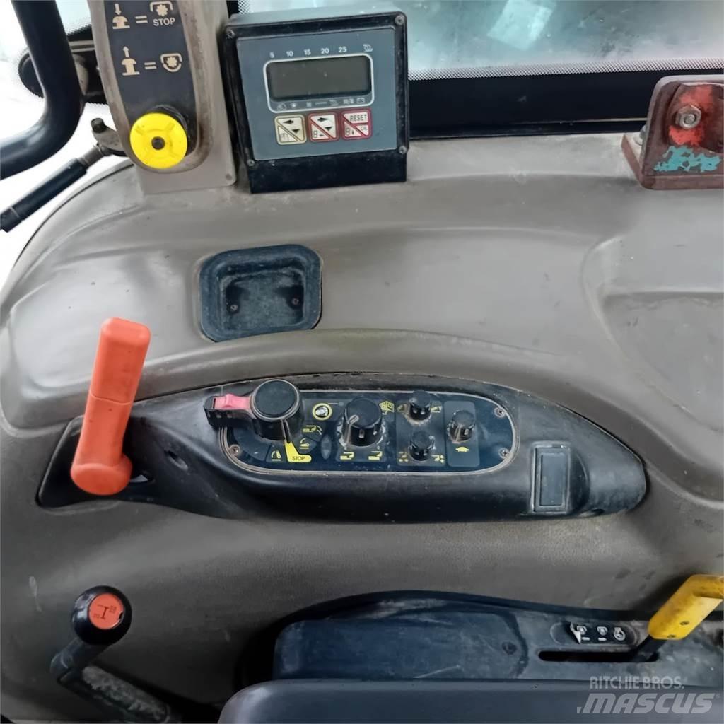 Case IH JXU 100 U Traktorid