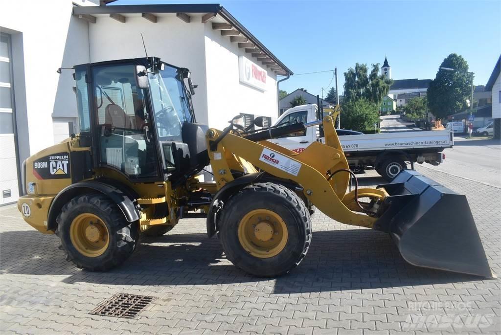 CAT 908M Rataslaadurid