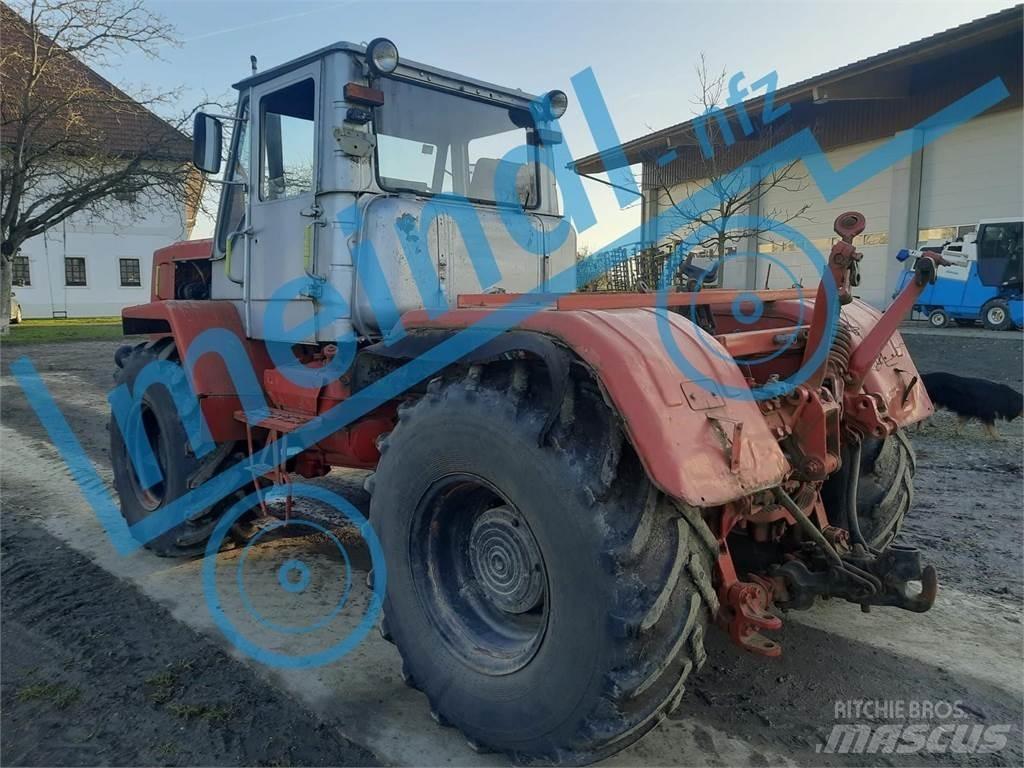 Charkow T 150 Traktorid