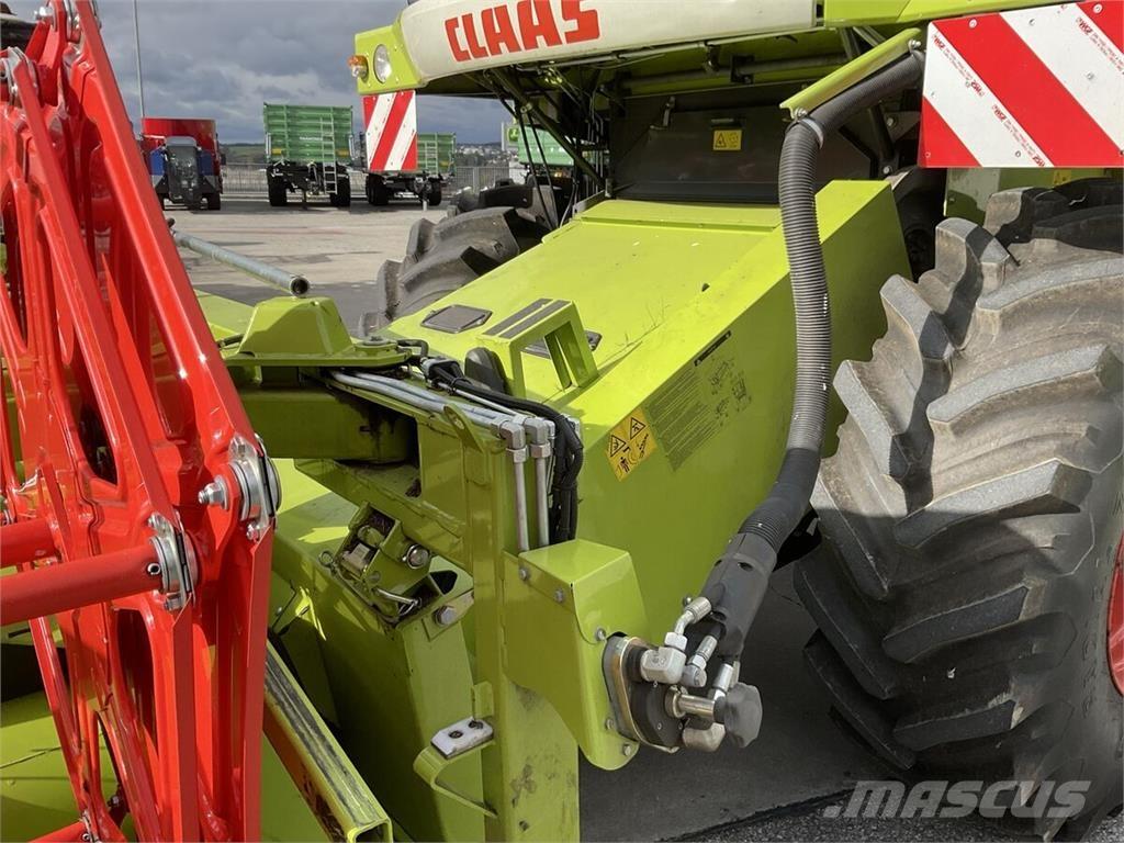 CLAAS AVERO 240 Teraviljakombainid
