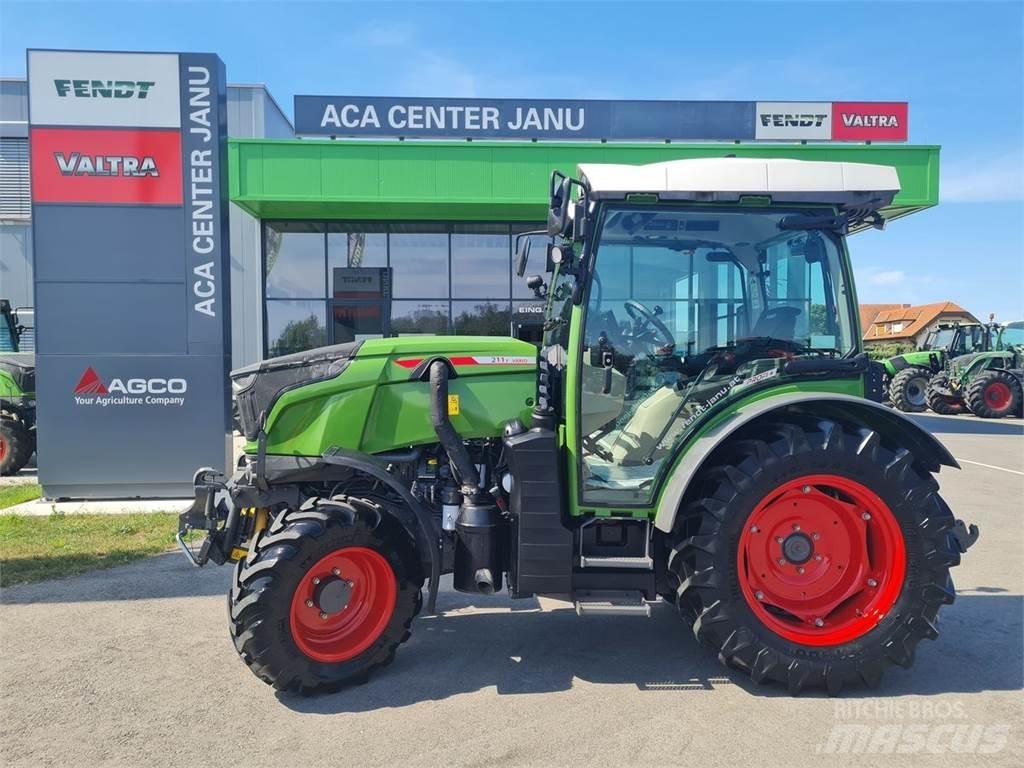 Fendt 211 Vario F Traktorid
