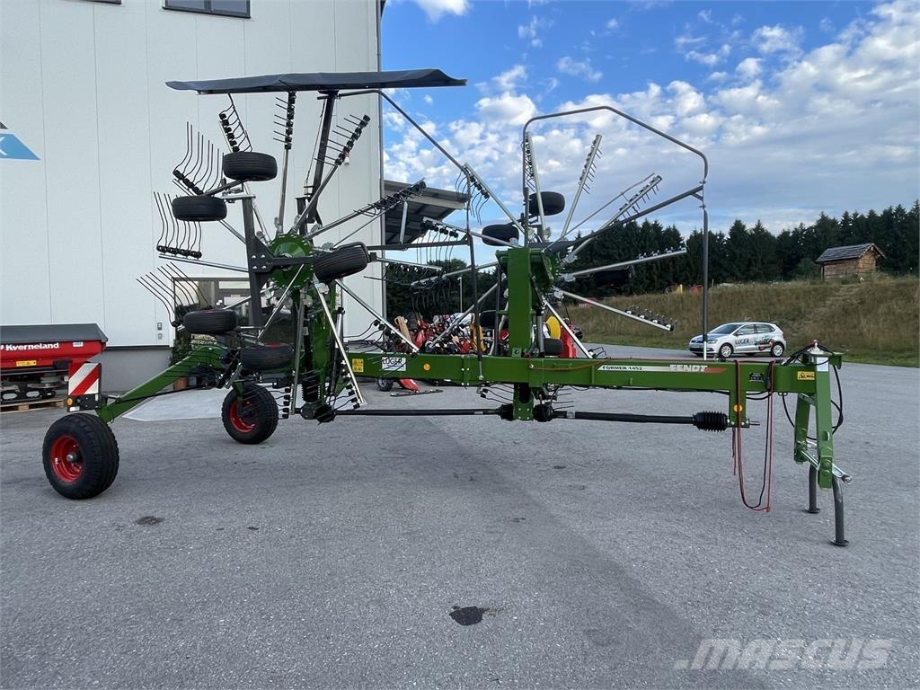 Fendt Former 1452 Iseliikuvad niidukid-vaalutid