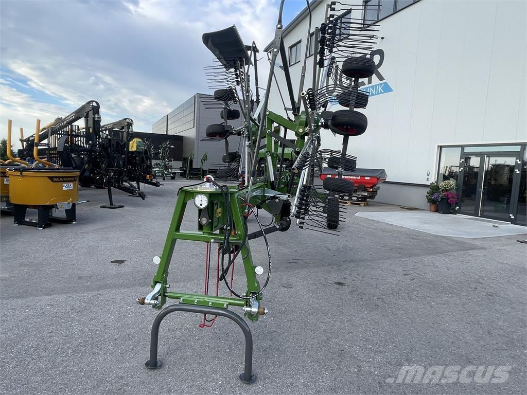 Fendt Former 1452 Iseliikuvad niidukid-vaalutid