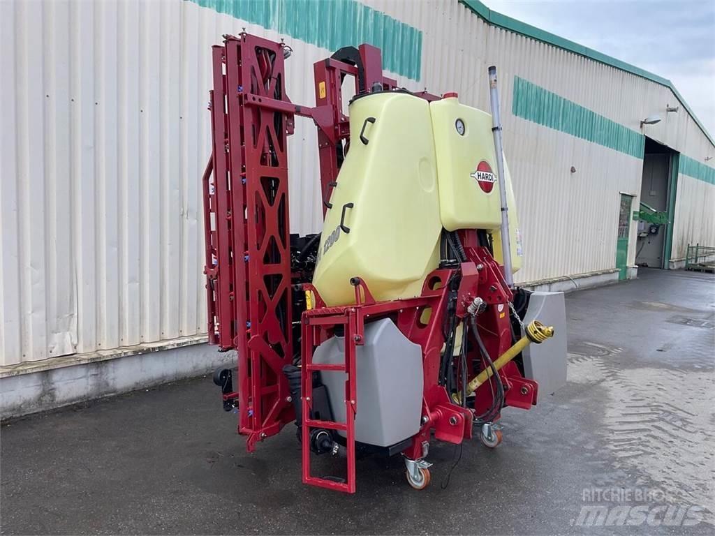 Hardi MEGA 1200 Haagispritsid
