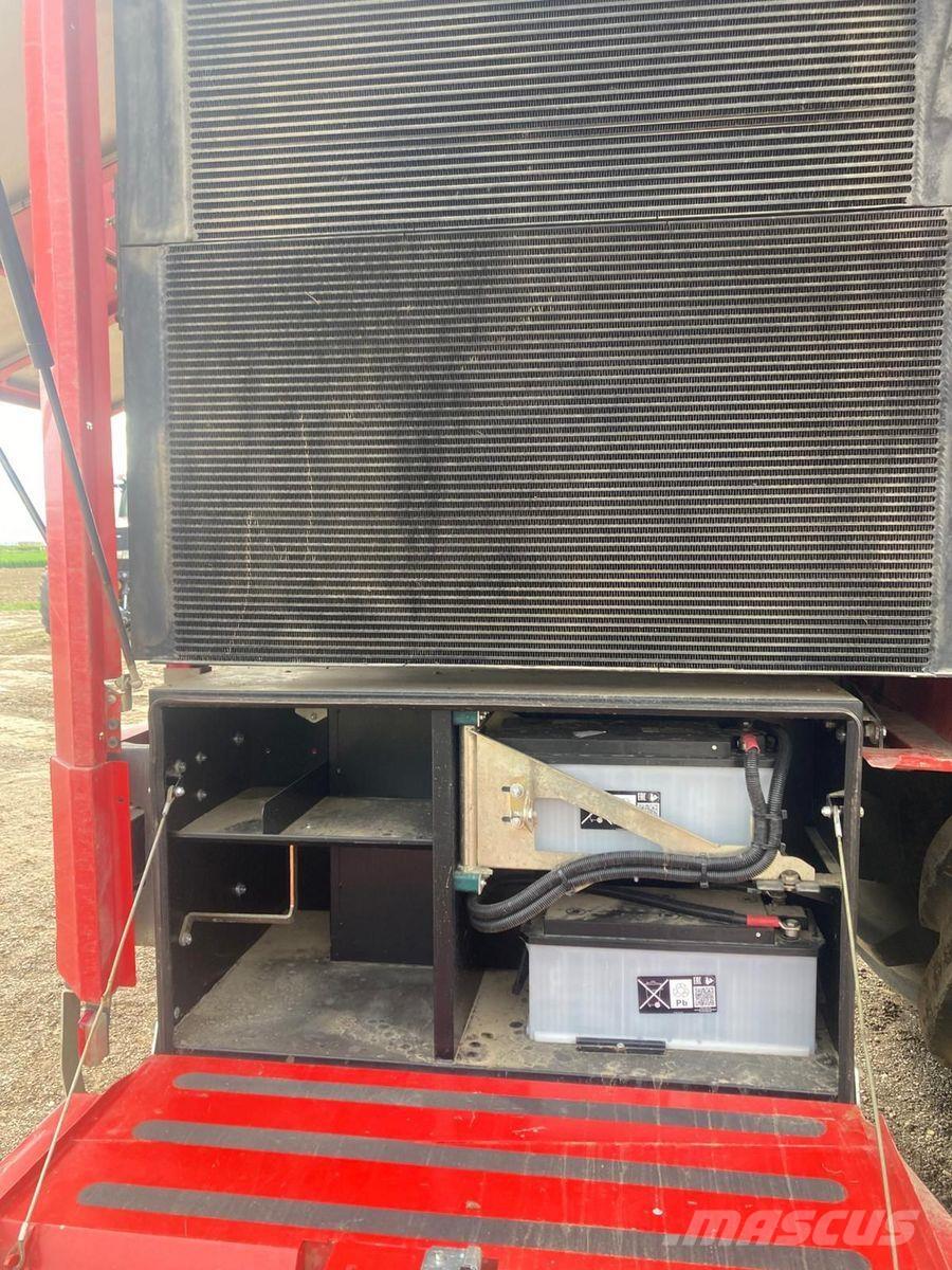 Holmer T4-30 Juurviljakoristuskombainid