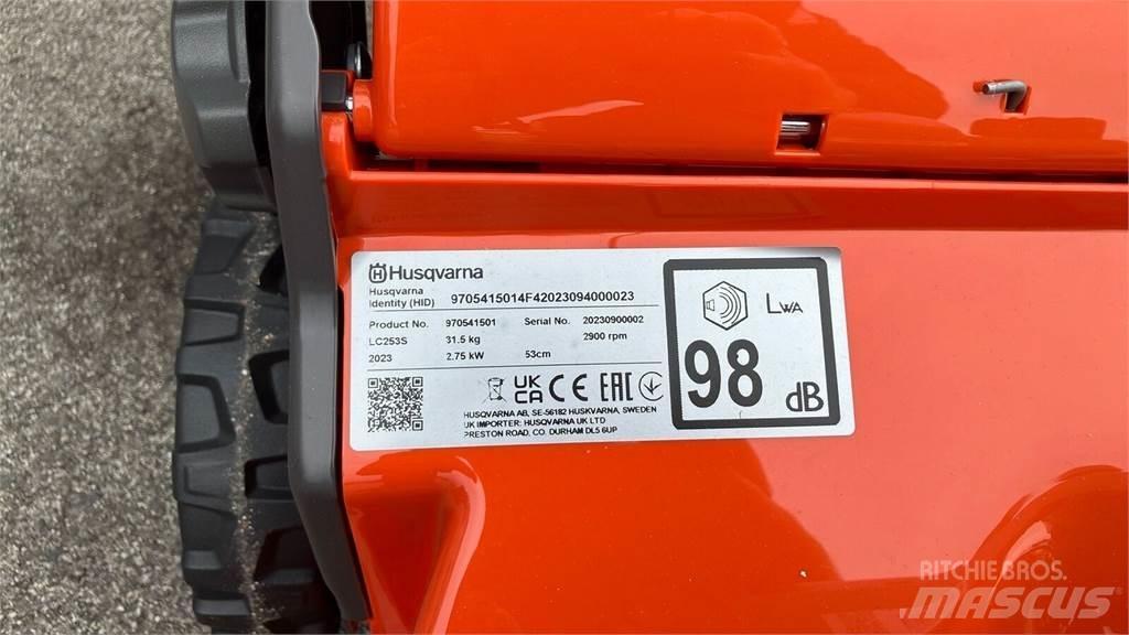 Husqvarna LC 253S Murutraktorid