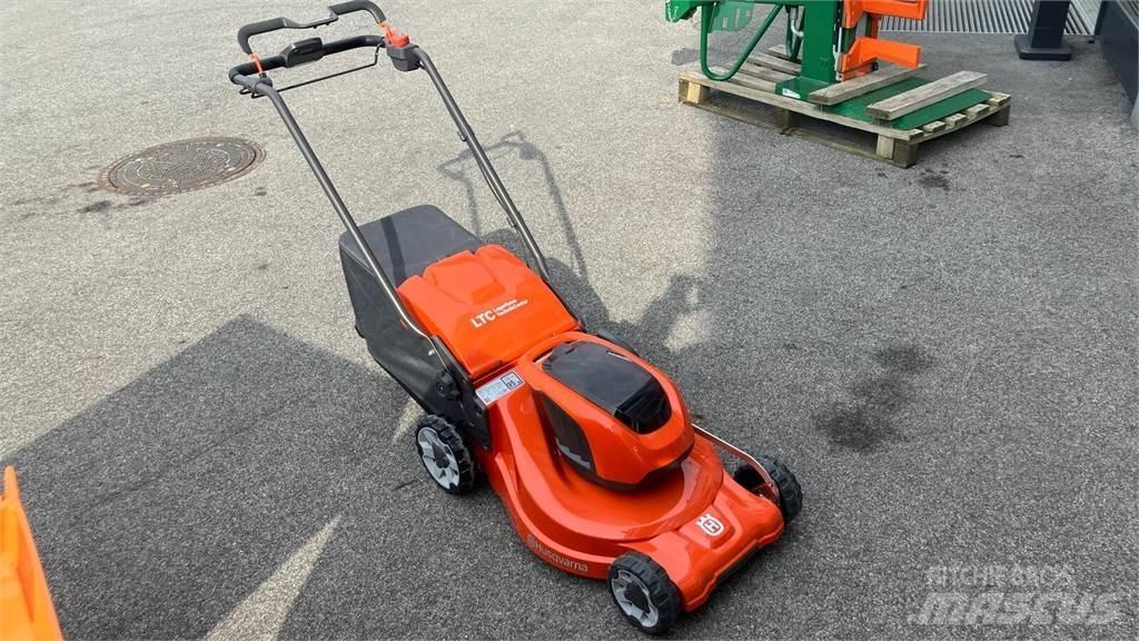 Husqvarna LC 347iVX Murutraktorid