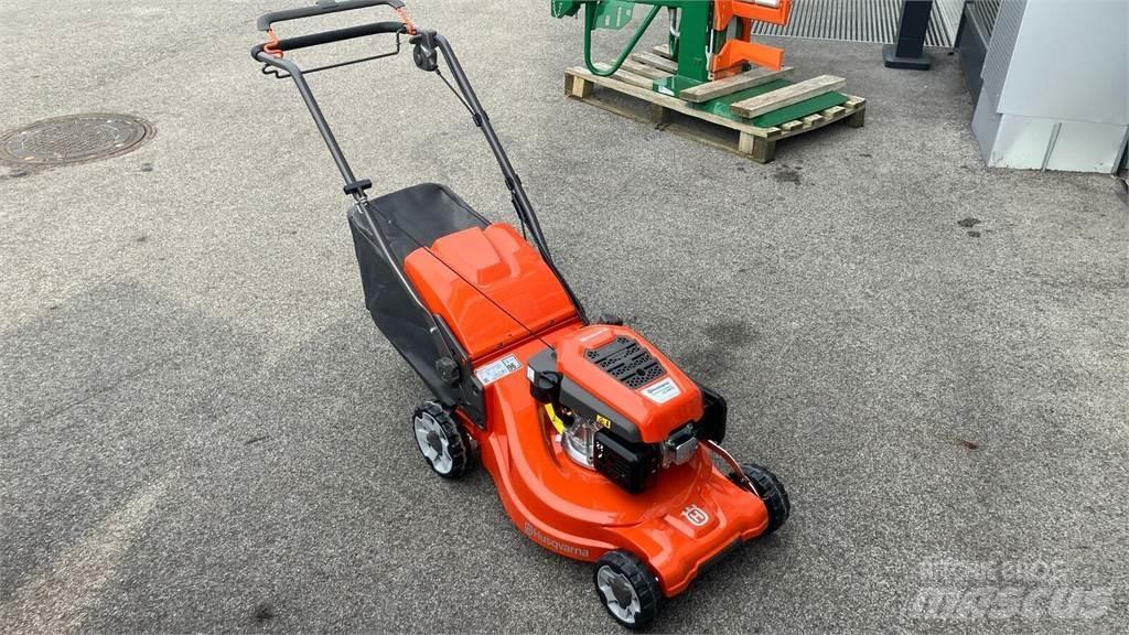Husqvarna LC 347V Murutraktorid