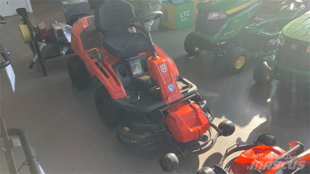 Husqvarna R 214TC Muu kommunaaltehnika