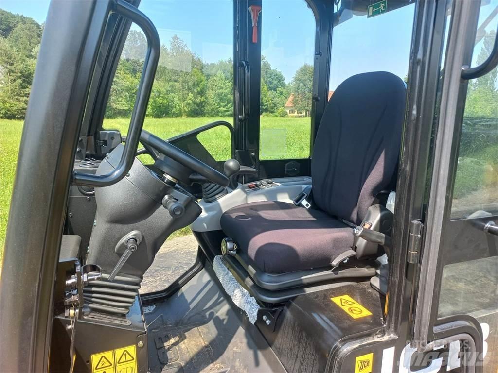 JCB 403 Agri Frontaallaadurid ja ekskavaatorid
