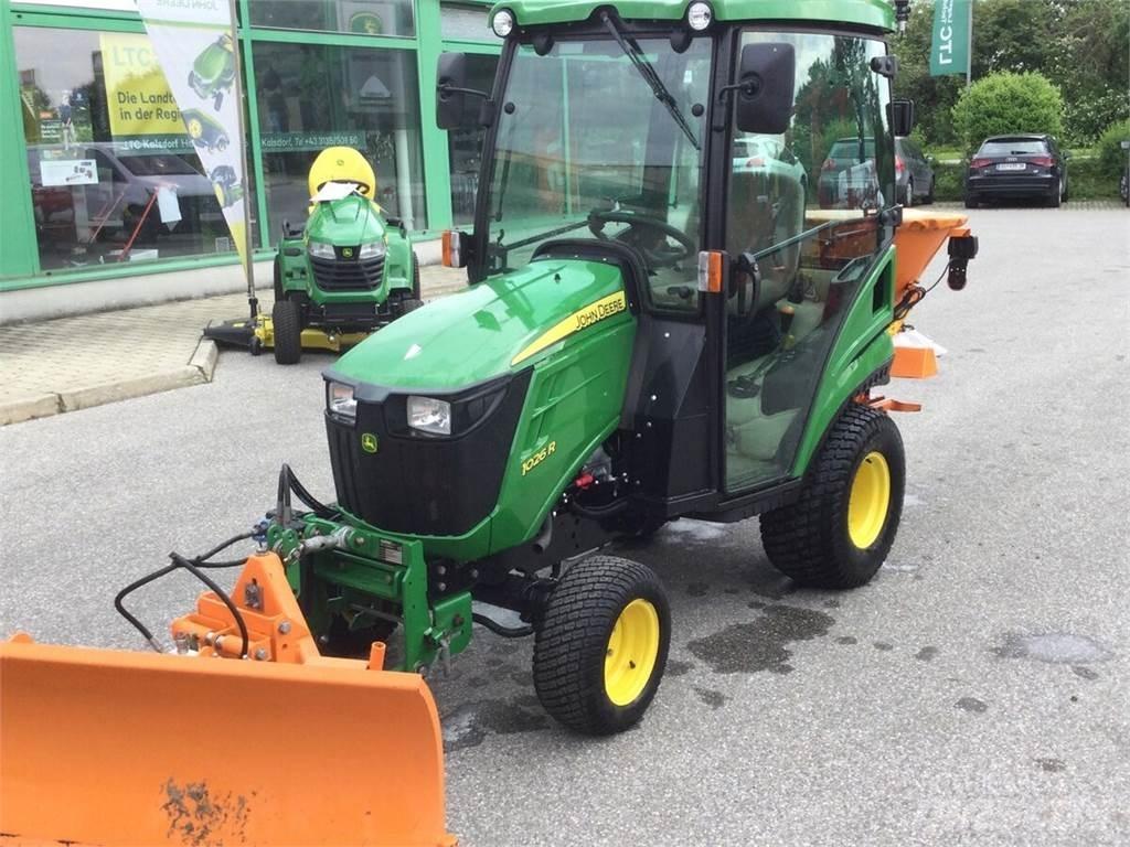 John Deere 1026R Traktorid