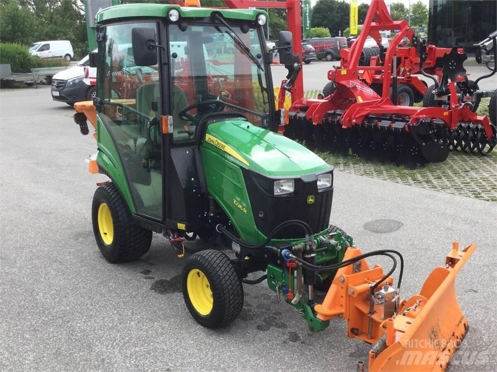 John Deere 1026R Traktorid