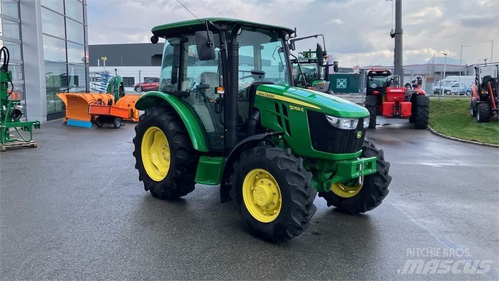 John Deere 5058E Traktorid