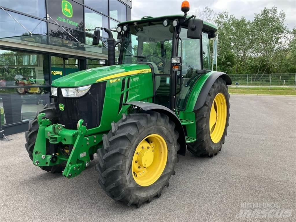John Deere 5085M Traktorid