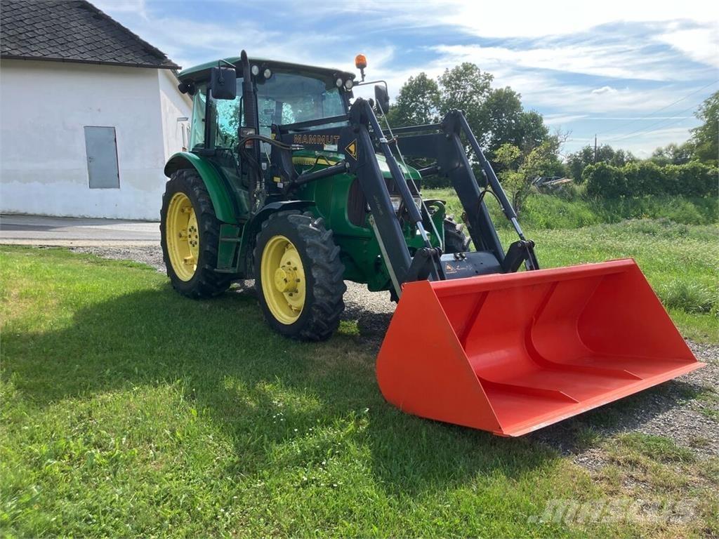 John Deere 5820 Traktorid