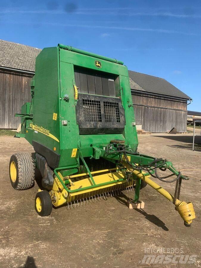 John Deere 592C Ruloonpressid